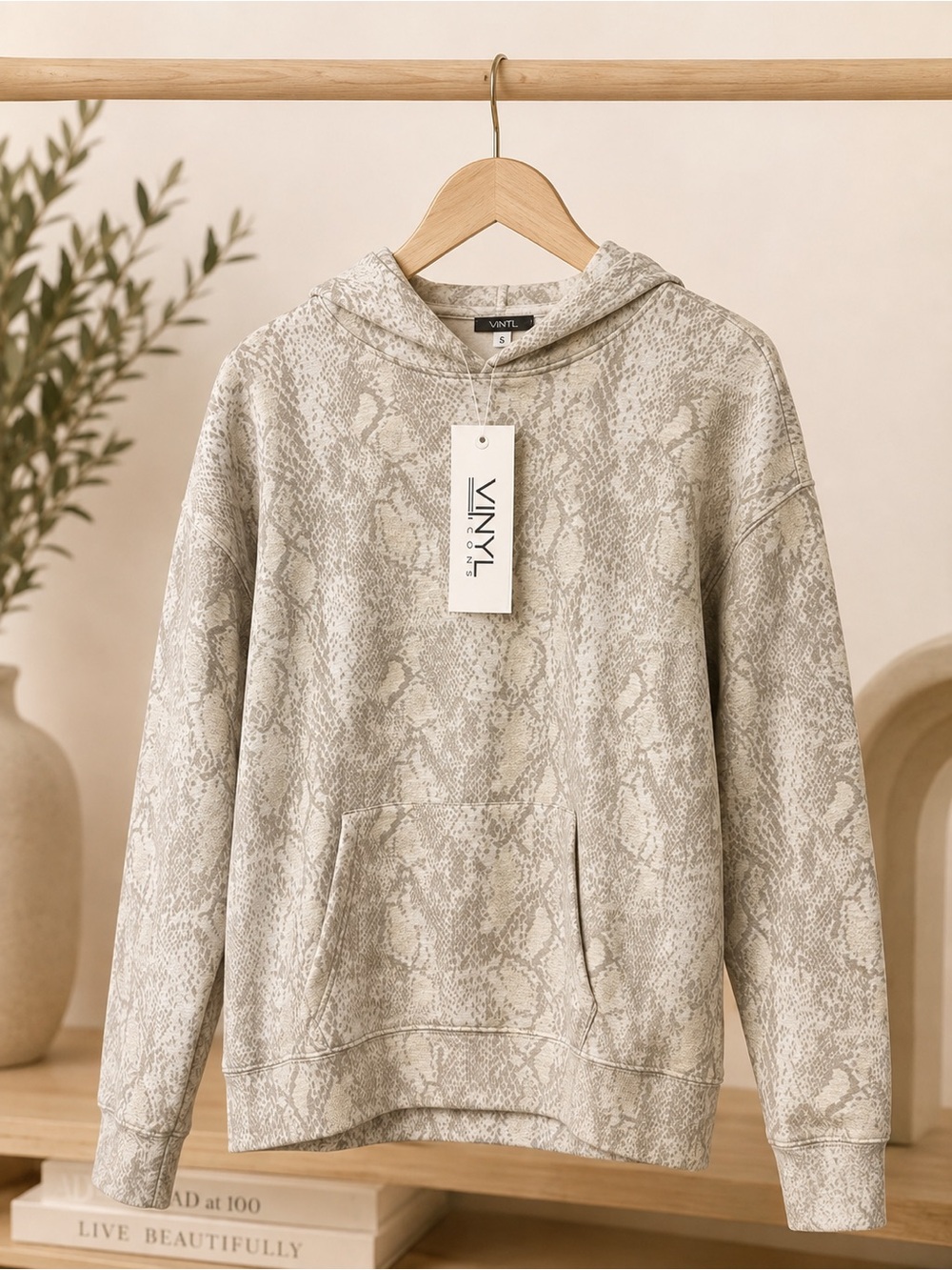 Stone Snake-Print women Hooded Sweatshirt - Cream✨